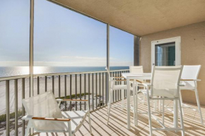 50 Shades of White: Beachfront, Modern & Spacious!